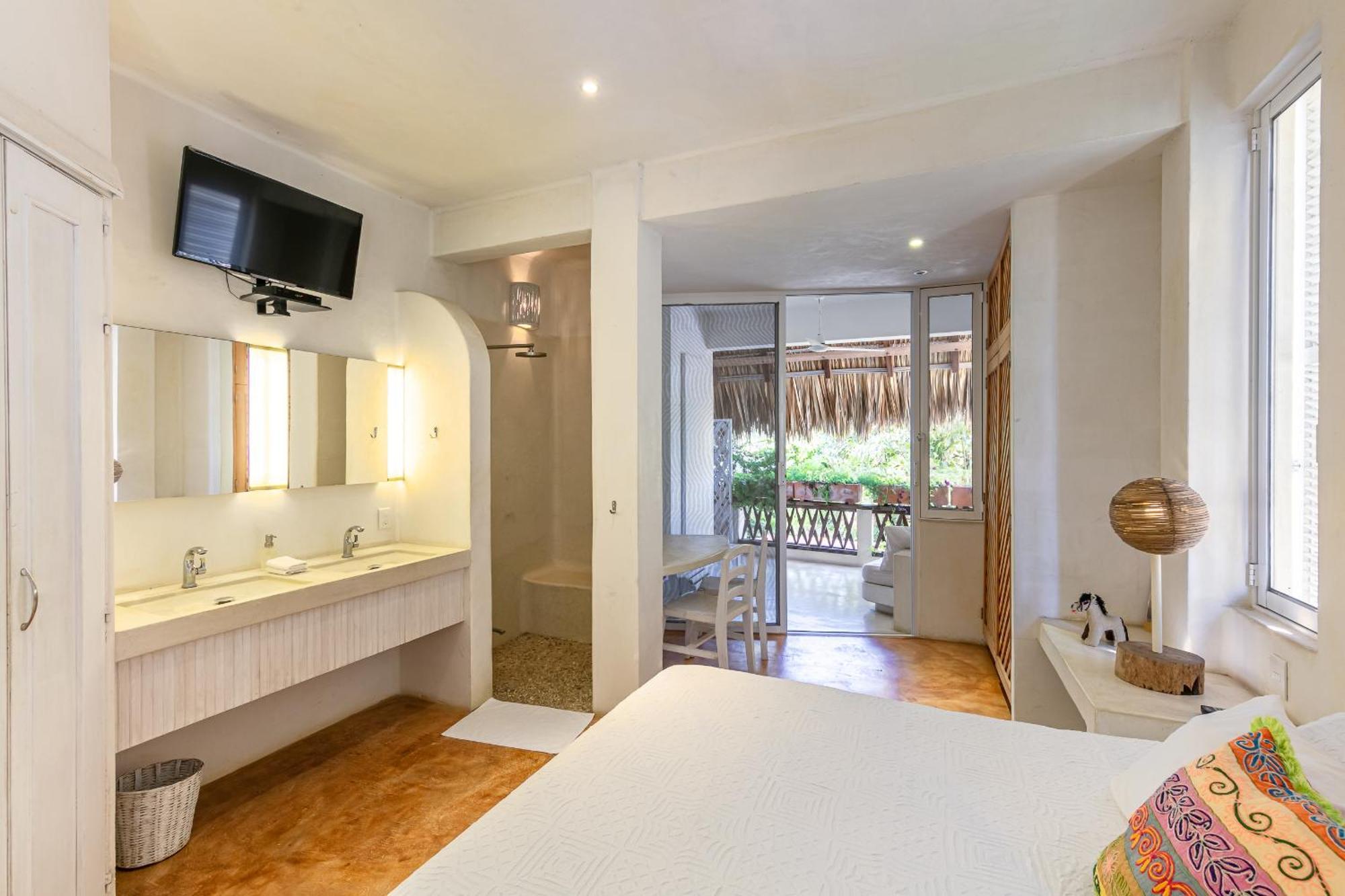 Villa Maria Bed And Breakfast Пуэрто-Эскондидо Экстерьер фото